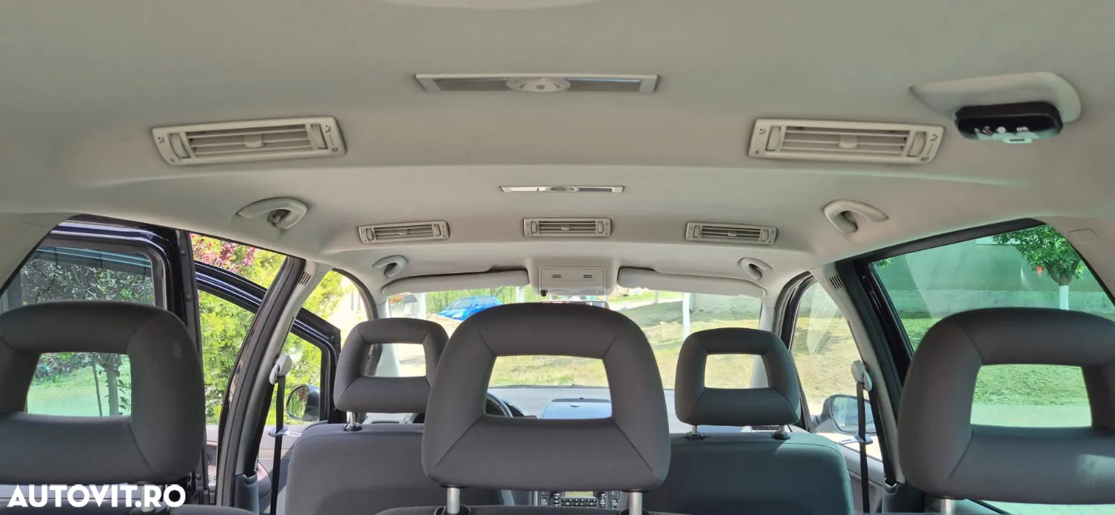 Volkswagen Sharan - 8