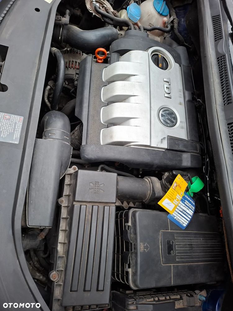 Volkswagen Golf Plus 1.9 TDI DPF Goal - 20