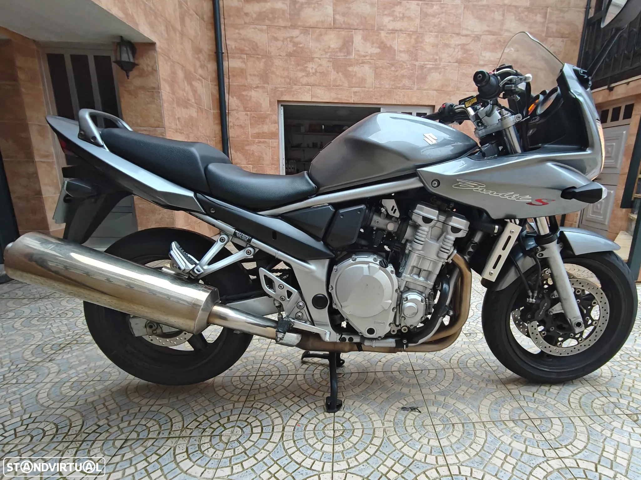 Suzuki Bandit S - 3