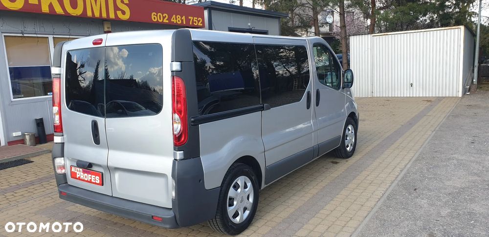 Renault Trafic - 6