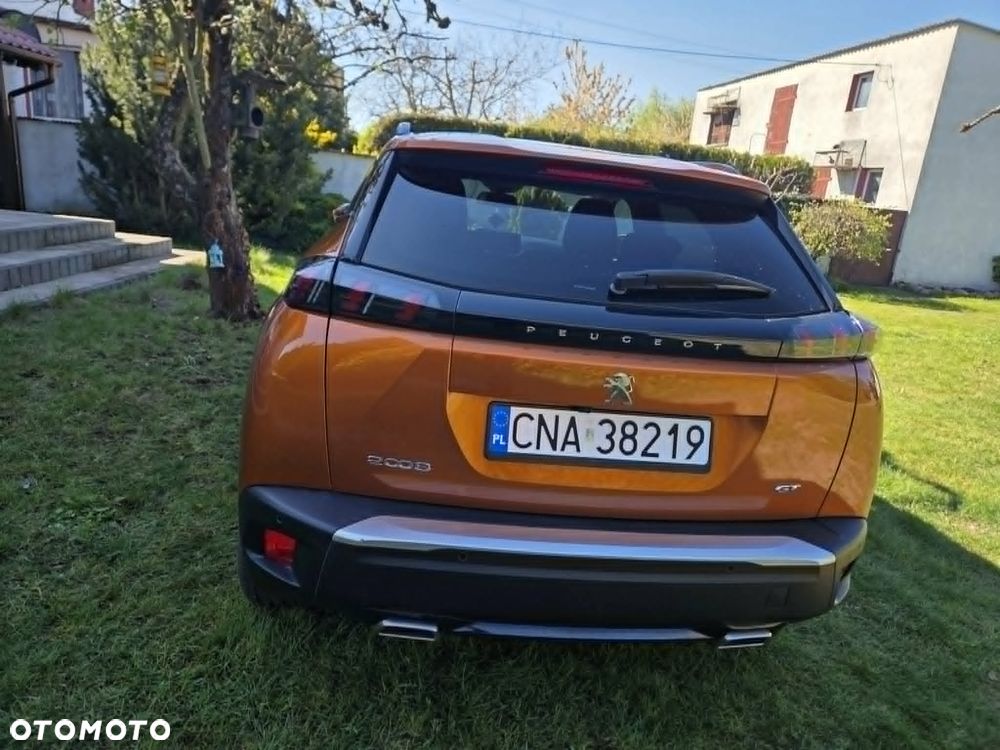 Peugeot 2008 PureTech 130 Stop&Start EAT6 Signature - 11