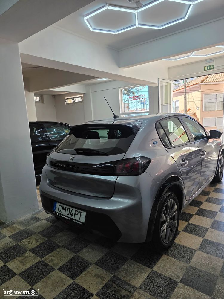 Peugeot e-208 - 4