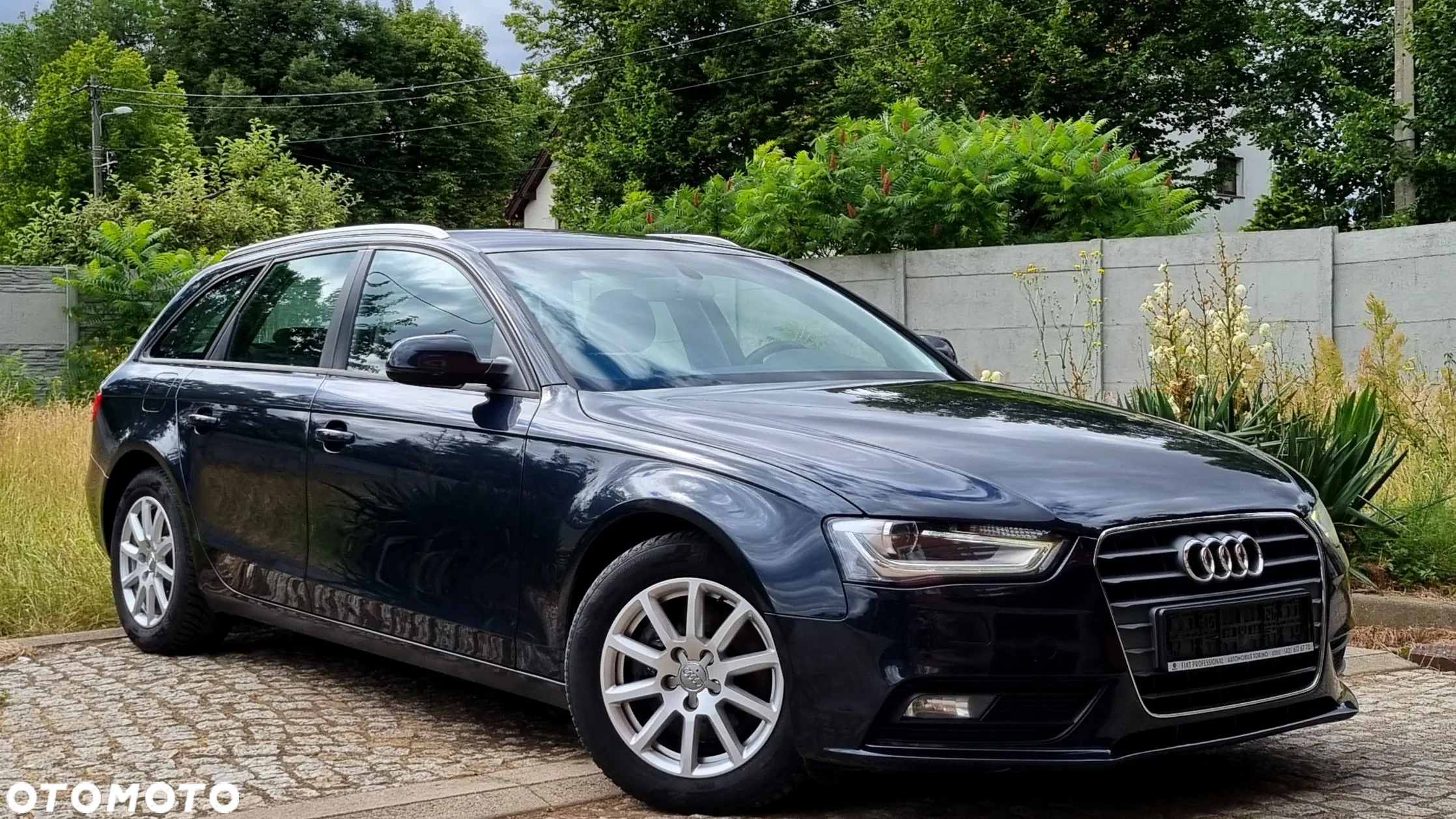 Audi A4 Avant 2.0 TDI DPF Ambiente - 2