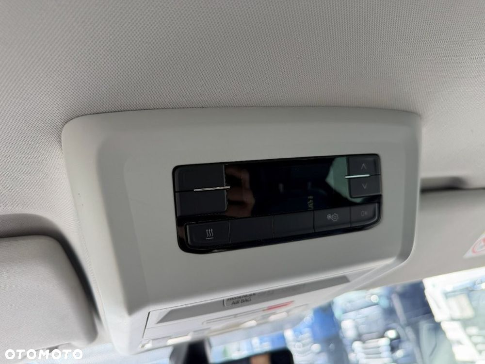 Volkswagen Multivan - 6