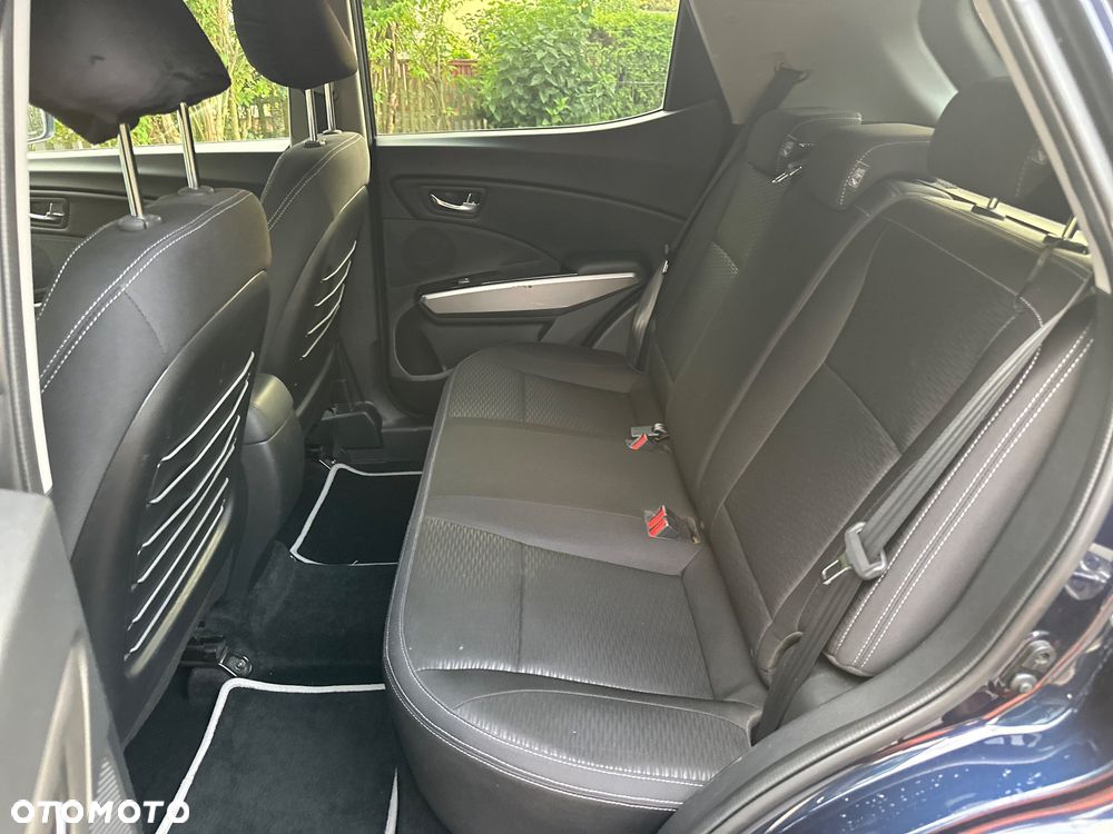 SsangYong/KGM Tivoli 1.6 Crystal Base - 16