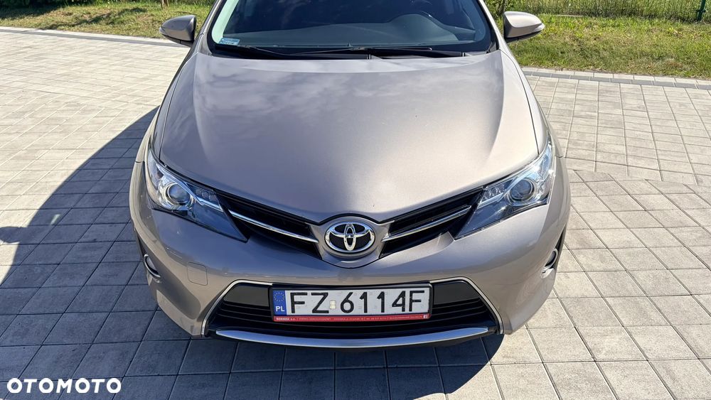 Toyota Auris 1.6 Premium Comfort - 11