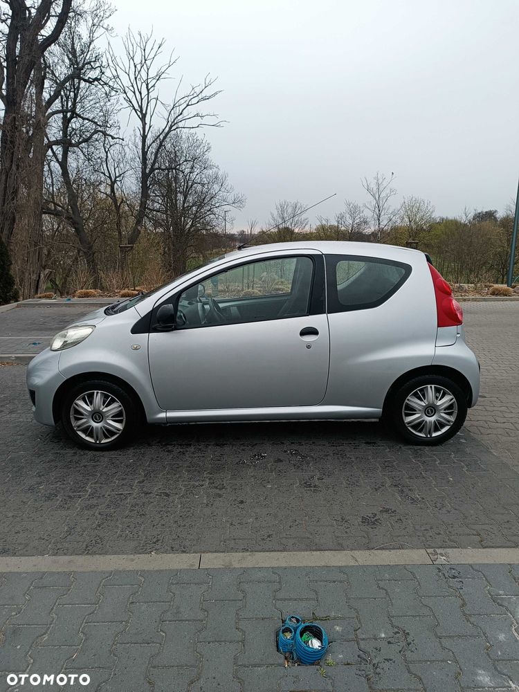 Peugeot 107 - 1