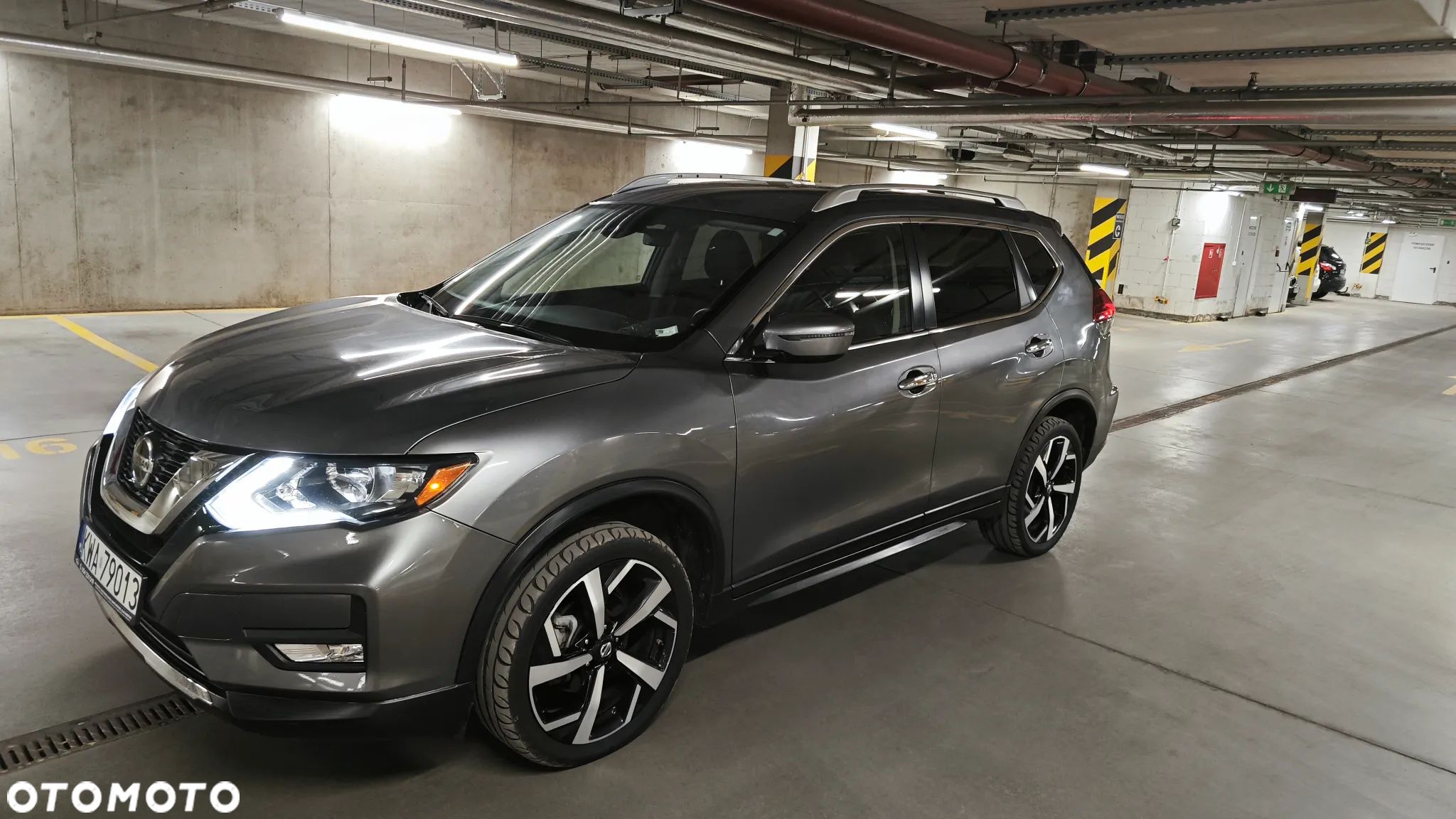 Nissan Rogue - 1