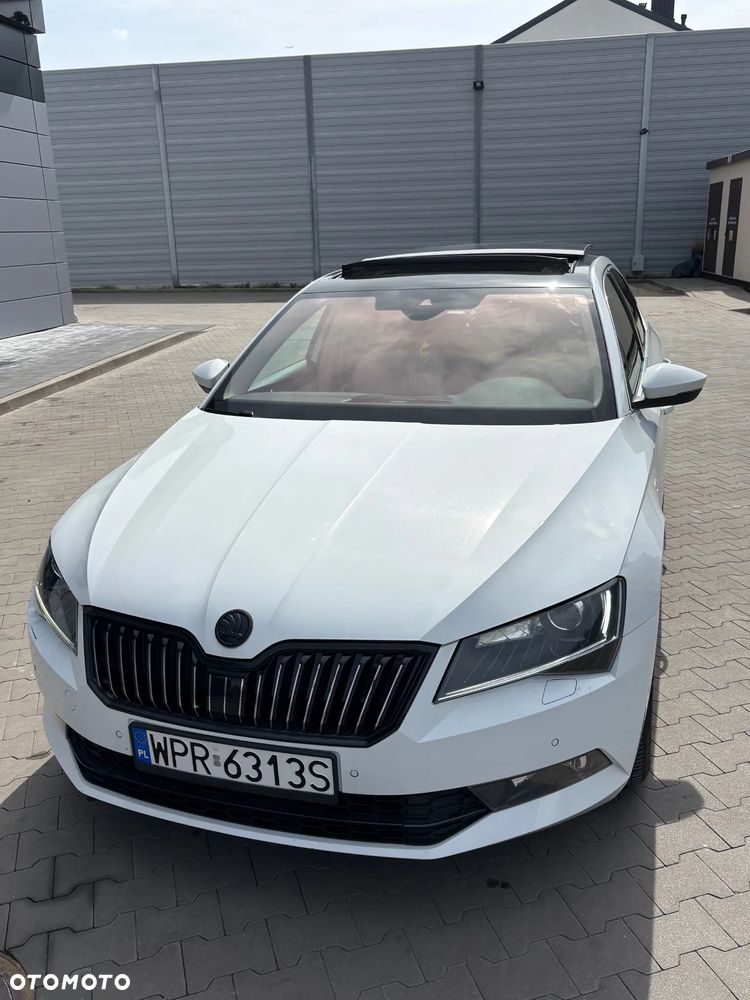 Skoda Superb 2.0 TDI 4x4 L&K DSG - 31