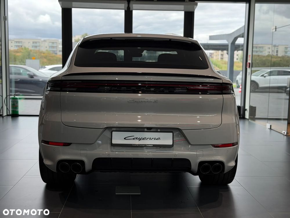 Porsche Cayenne S - 7