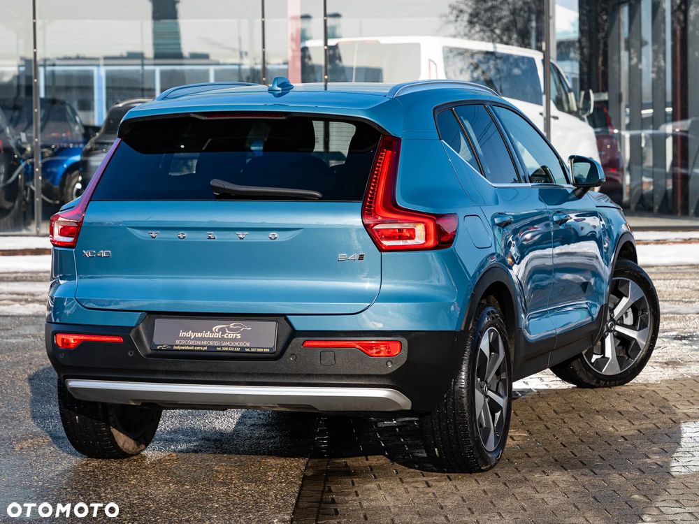 Volvo XC 40 B4 B AWD Geartronic RDesign - 2