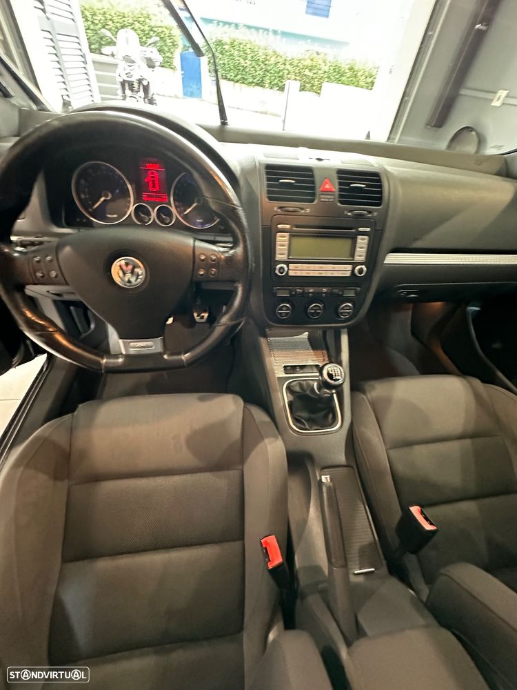 VW Golf R32 4Motion - 8