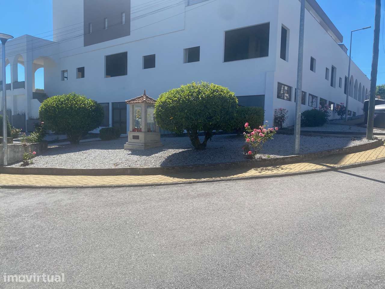 CHAVES OUTEIRO SECO ARMAZÉM OU ESTACIONAMENTOS 820 M2 - Grande imagem: 2/15