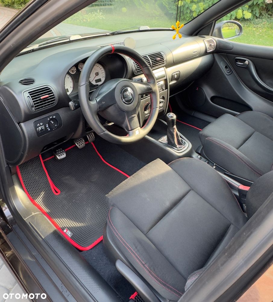 Seat Leon 1.8T Cupra R - 17