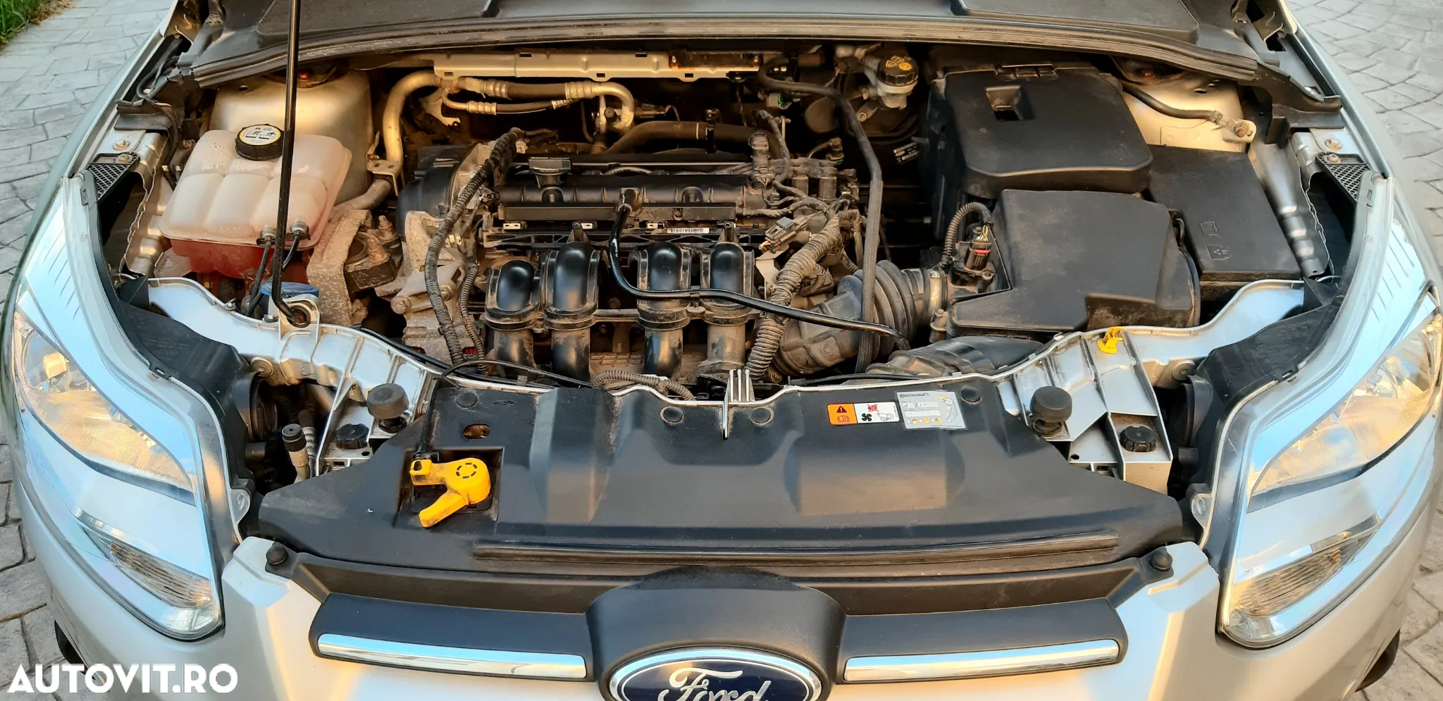 Ford Focus 1.6 Ti-VCT Sport - 8