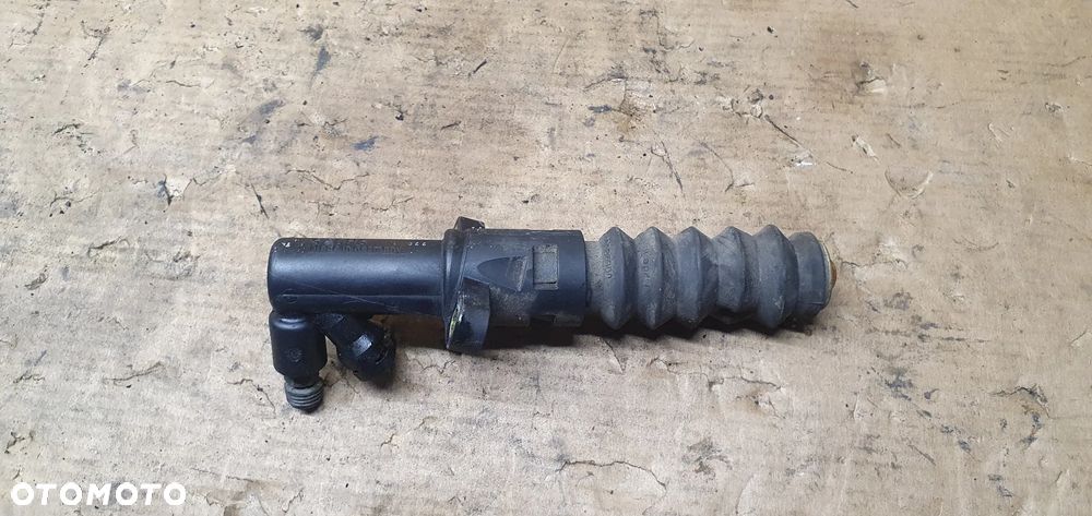 Pompka sprzęgła wysprzęglik Peugeot 307 2.0 HDI 9637030980 - 3