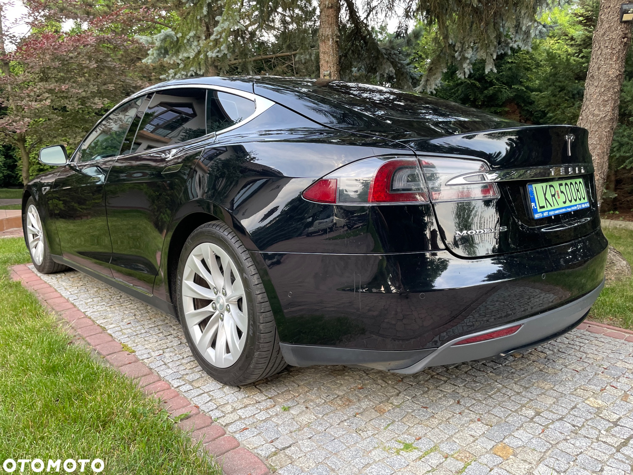 Tesla Model S 70 D - 14