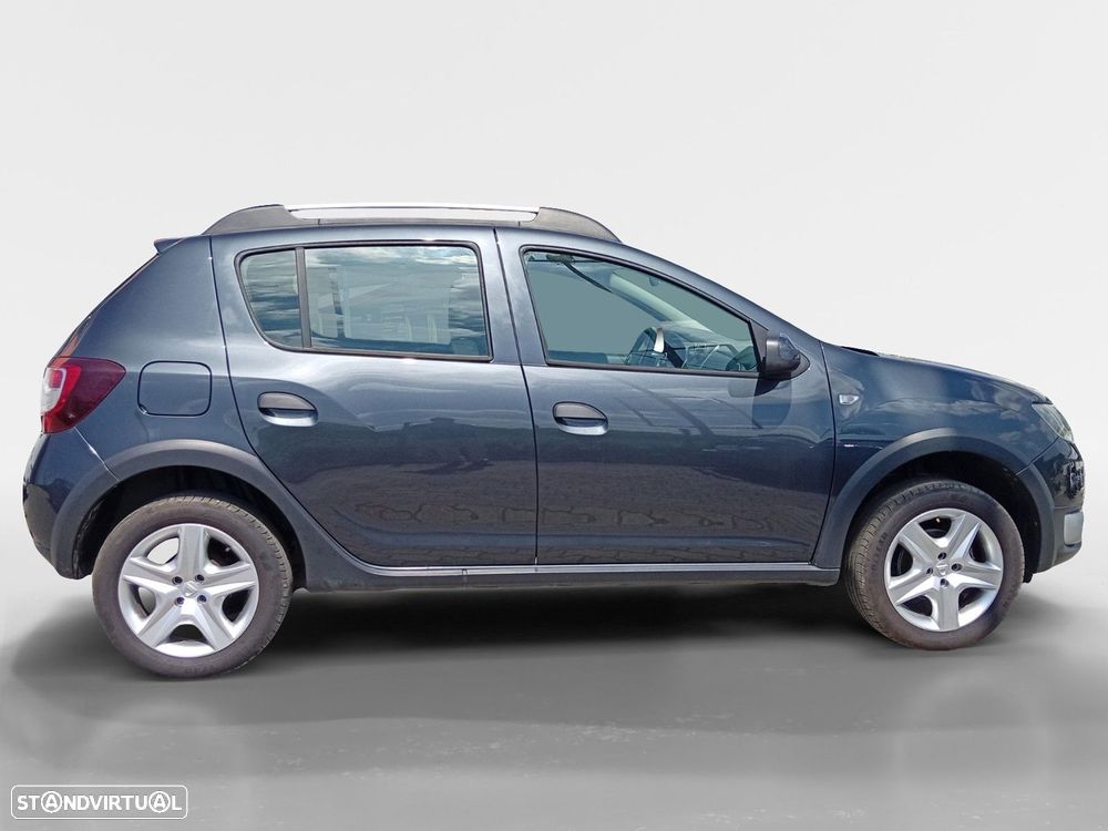 Dacia Sandero 0.9 TCe Stepway - 6