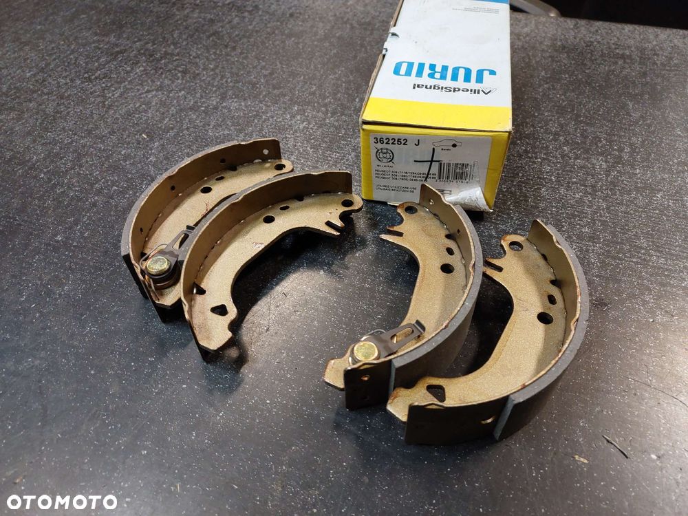 SZCZĘKI HAM 180x42 PEUGEOT 309 I, 309 II; RENAULT 11, 9, SUPER 5 1.0-1.9D 09.81-12.96 - 1