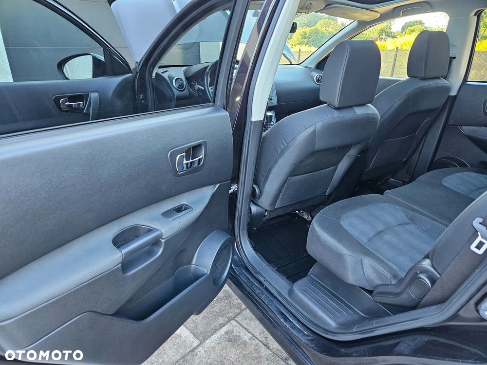 Nissan Qashqai+2 2.0 dCi 4x4 Tekna - 28