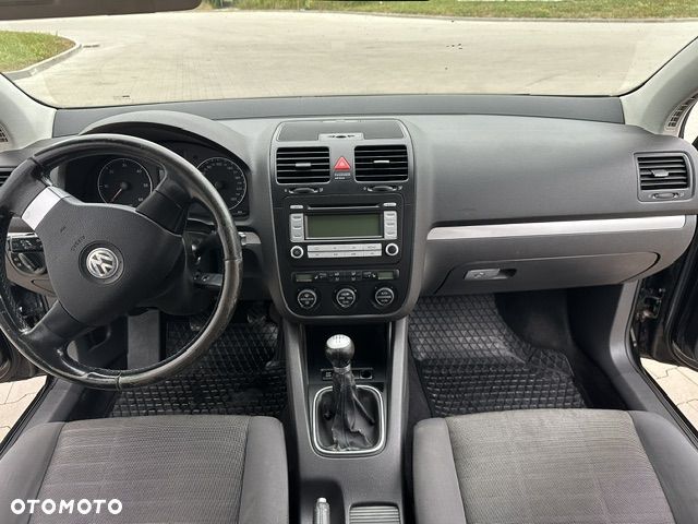 Volkswagen Golf 1.9 TDI Tour - 23
