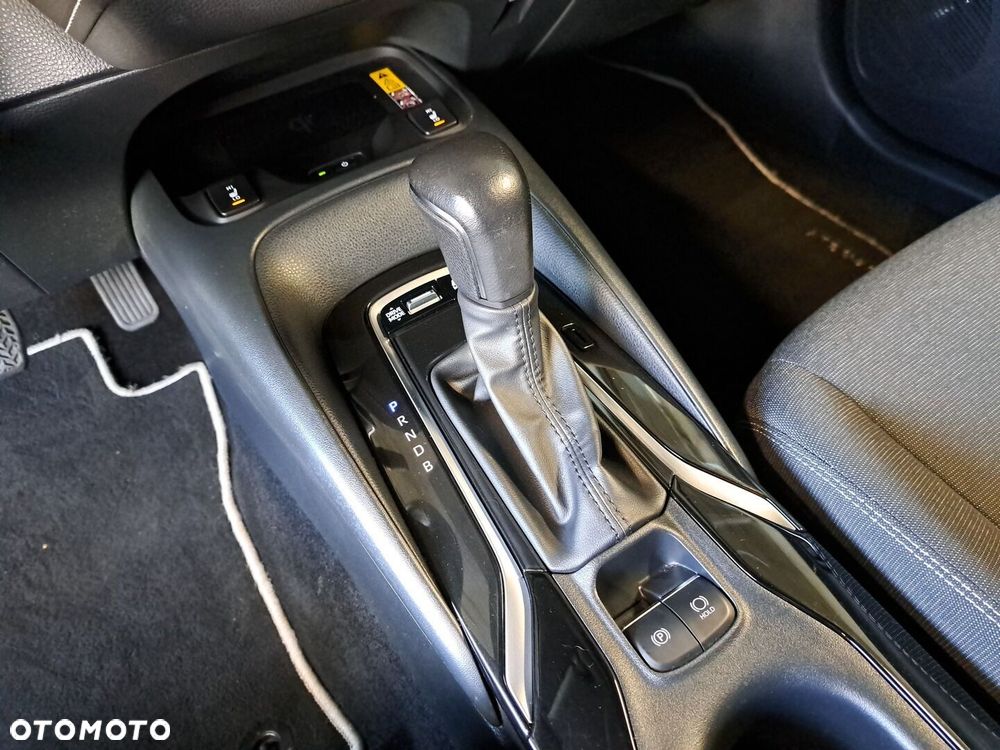 Toyota Corolla 1.8 Hybrid Comfort - 29