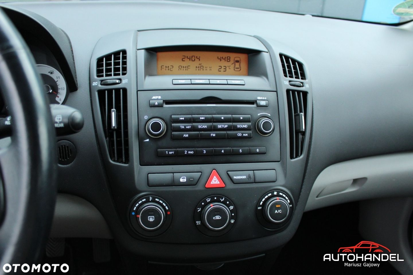 Kia Ceed - 13