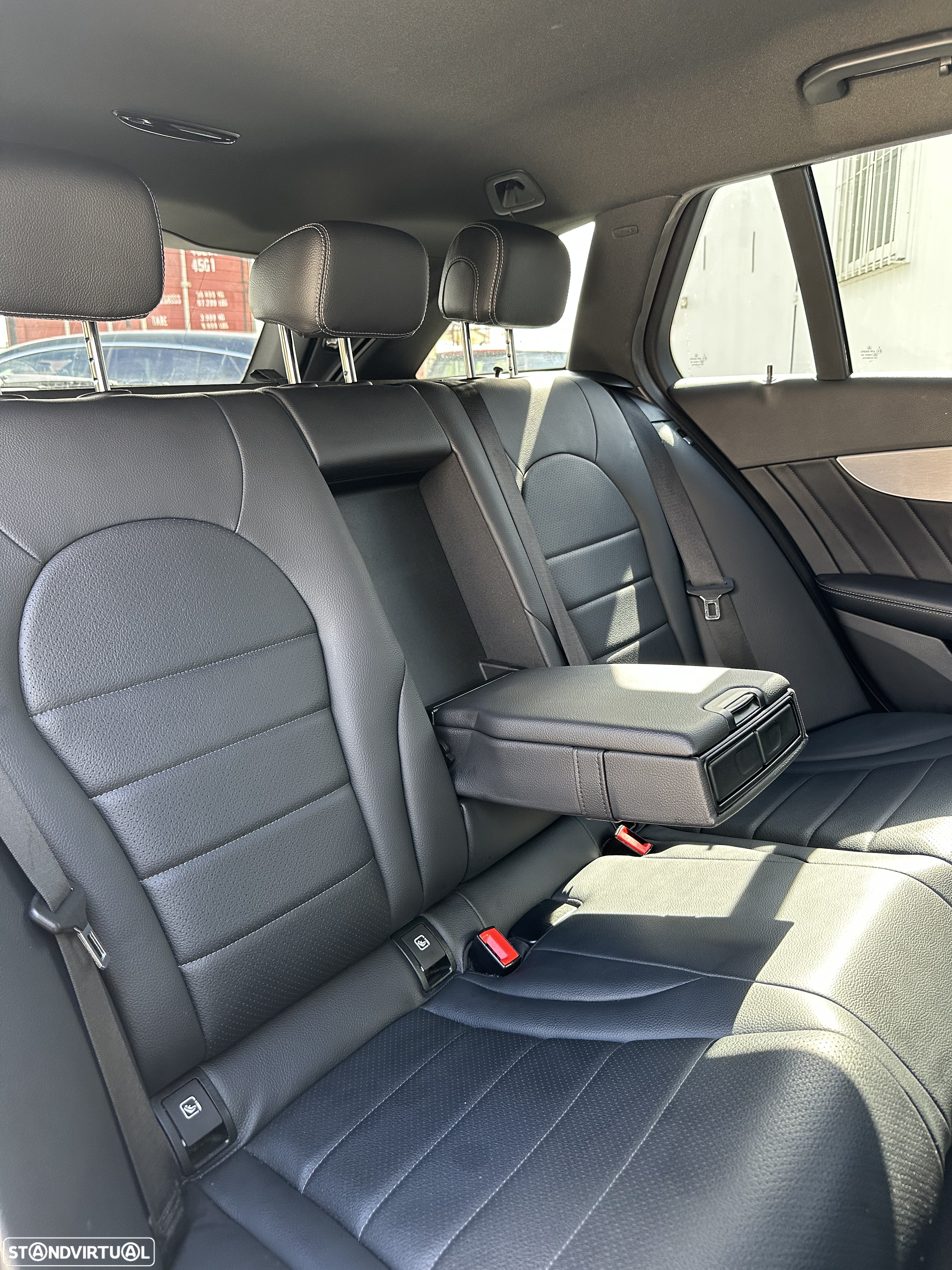 Mercedes-Benz C 350 e - 25