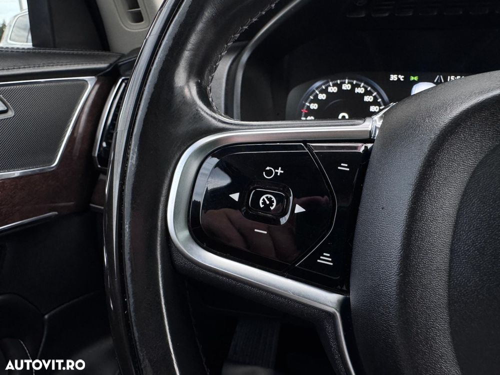 Volvo XC 90 - 21
