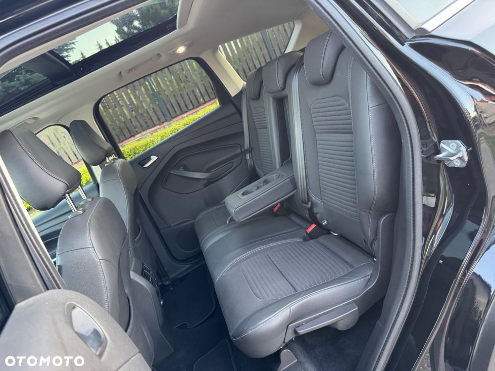 Ford Kuga 2.0 TDCi 2x4 Titanium - 6
