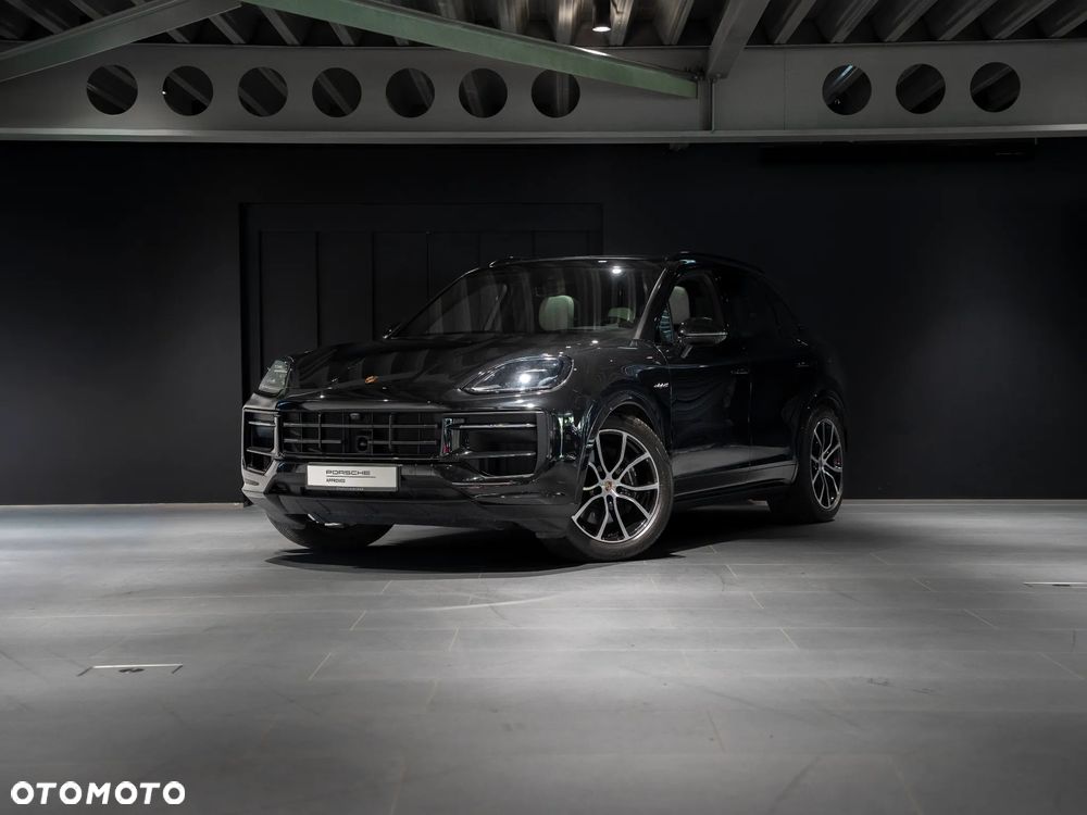 Porsche Cayenne E-Hybrid PHEV - 1