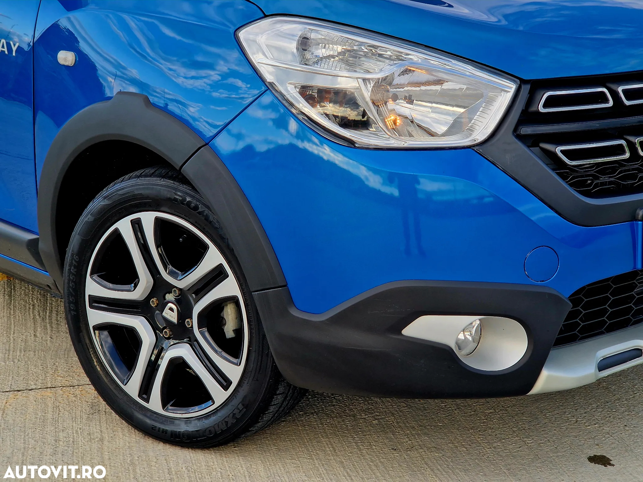 Dacia Lodgy 1.5 dCi Stepway - 11