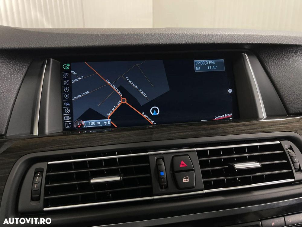 BMW Seria 5 525d Aut. Luxury Line - 17