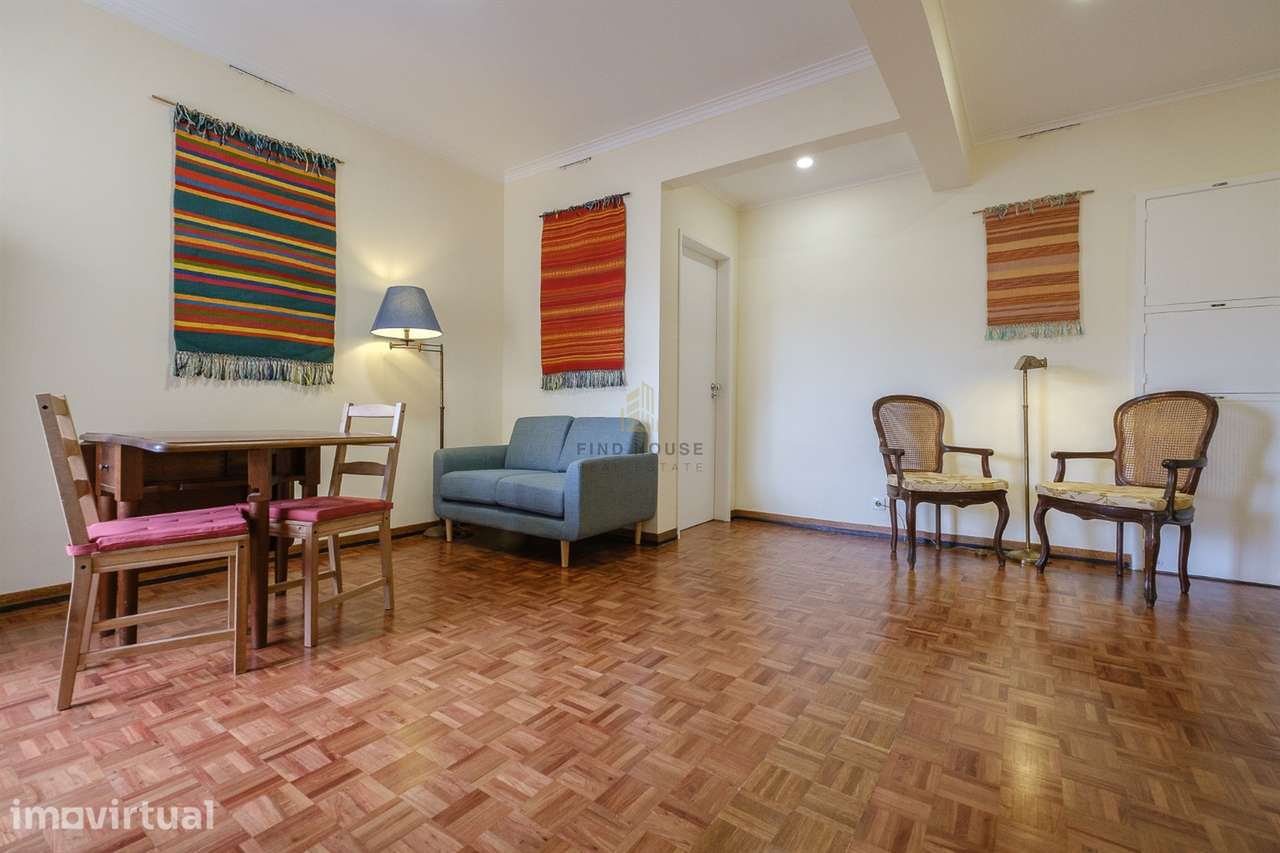 Arrenda-se Apartamento T1 na Rua José Régio em Oeiras - Grande imagem: 4/21