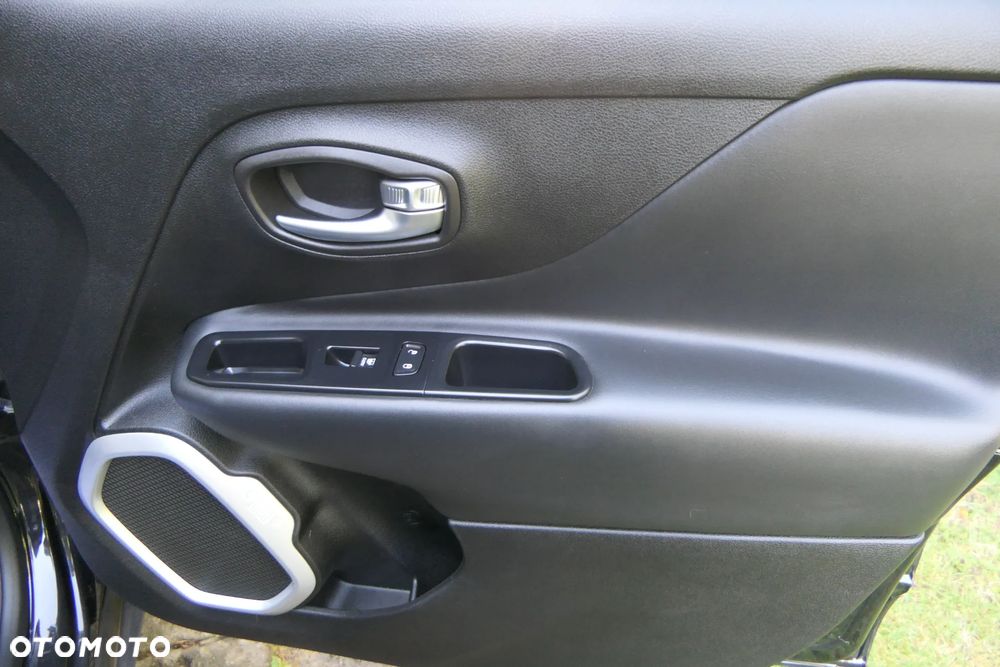 Jeep Renegade 1.4 MultiAir Limited - 35