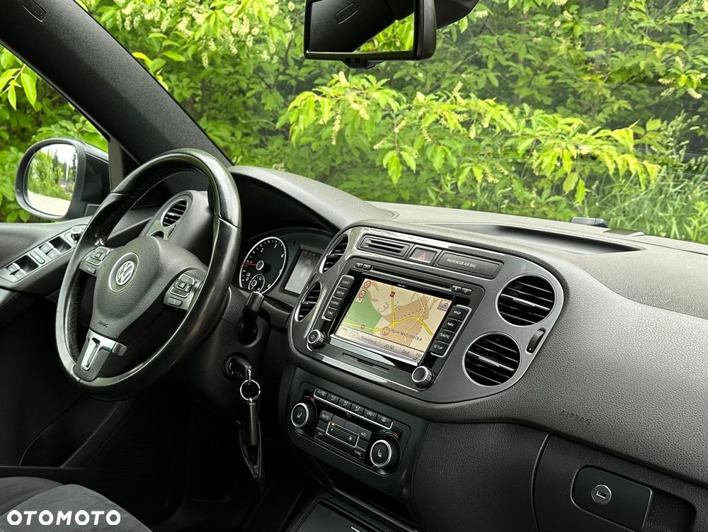 Volkswagen Tiguan 2.0 TDI DPF 4Motion BlueMotion Technology DSG Sport & Style - 25