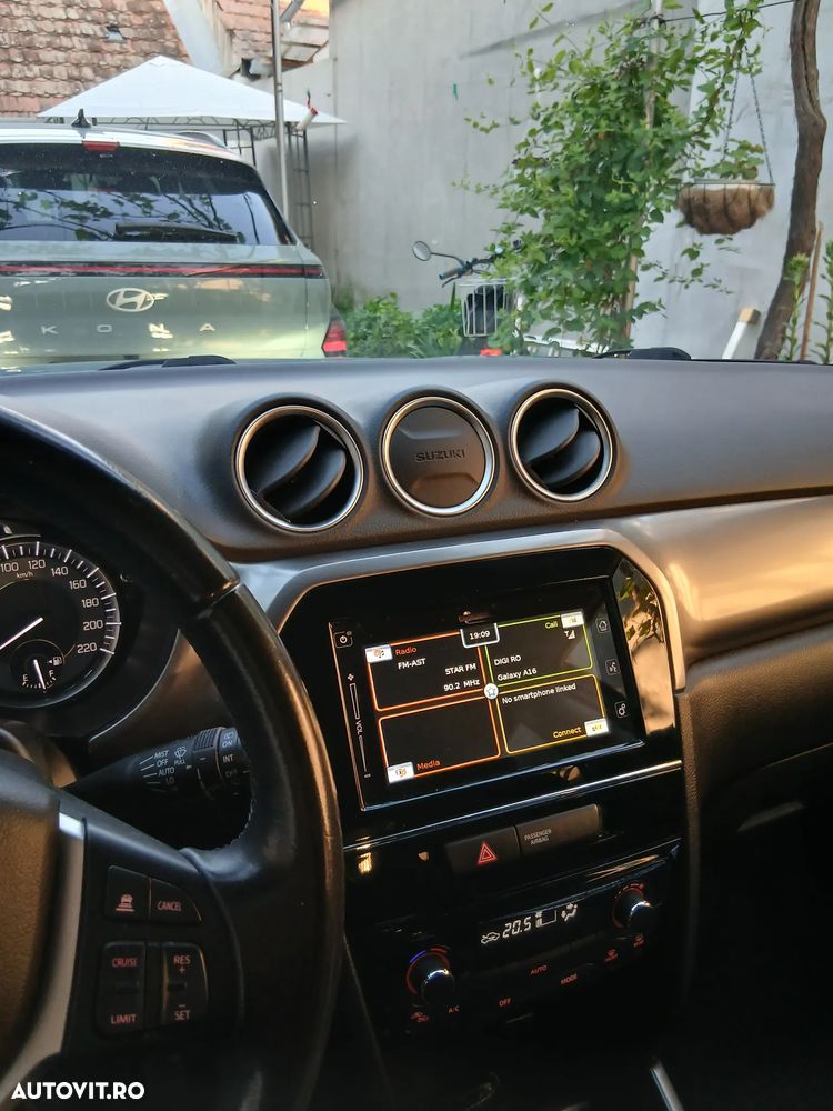 Suzuki Vitara 1.4 Boosterjet MHEV Passion - 3
