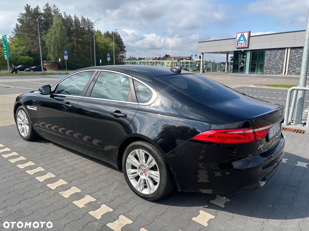 Jaguar XF - 4