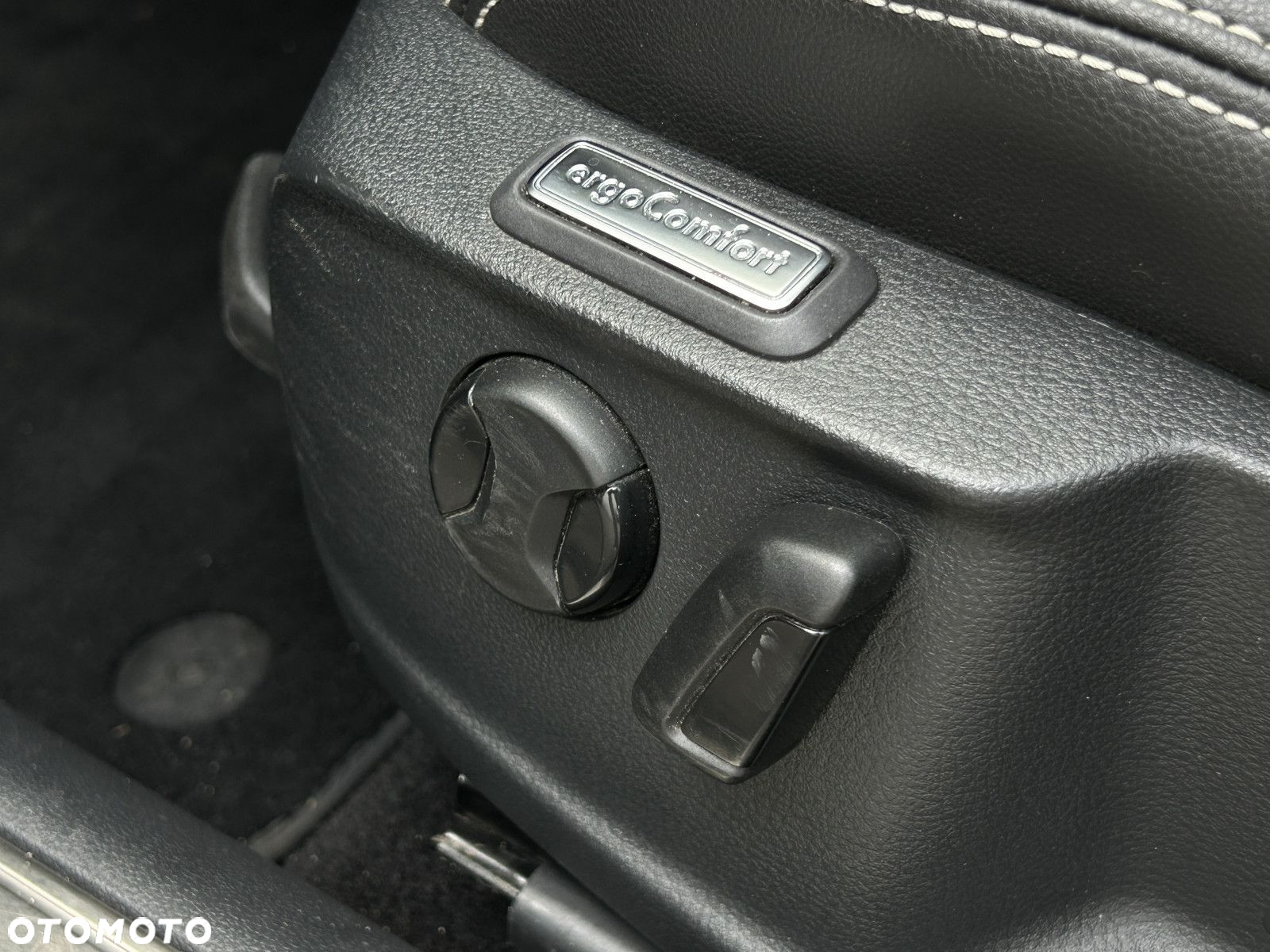 Volkswagen Passat 1.5 TSI EVO Elegance DSG - 37