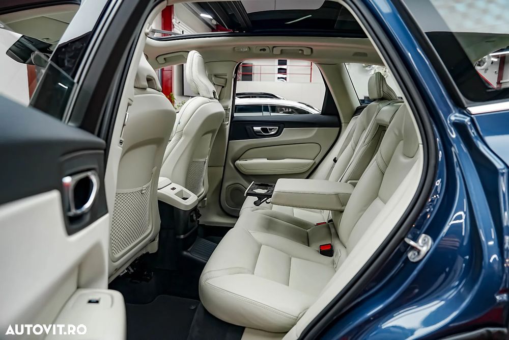 Volvo XC 60 Recharge T6 Twin Engine eAWD Inscription Expression - 6