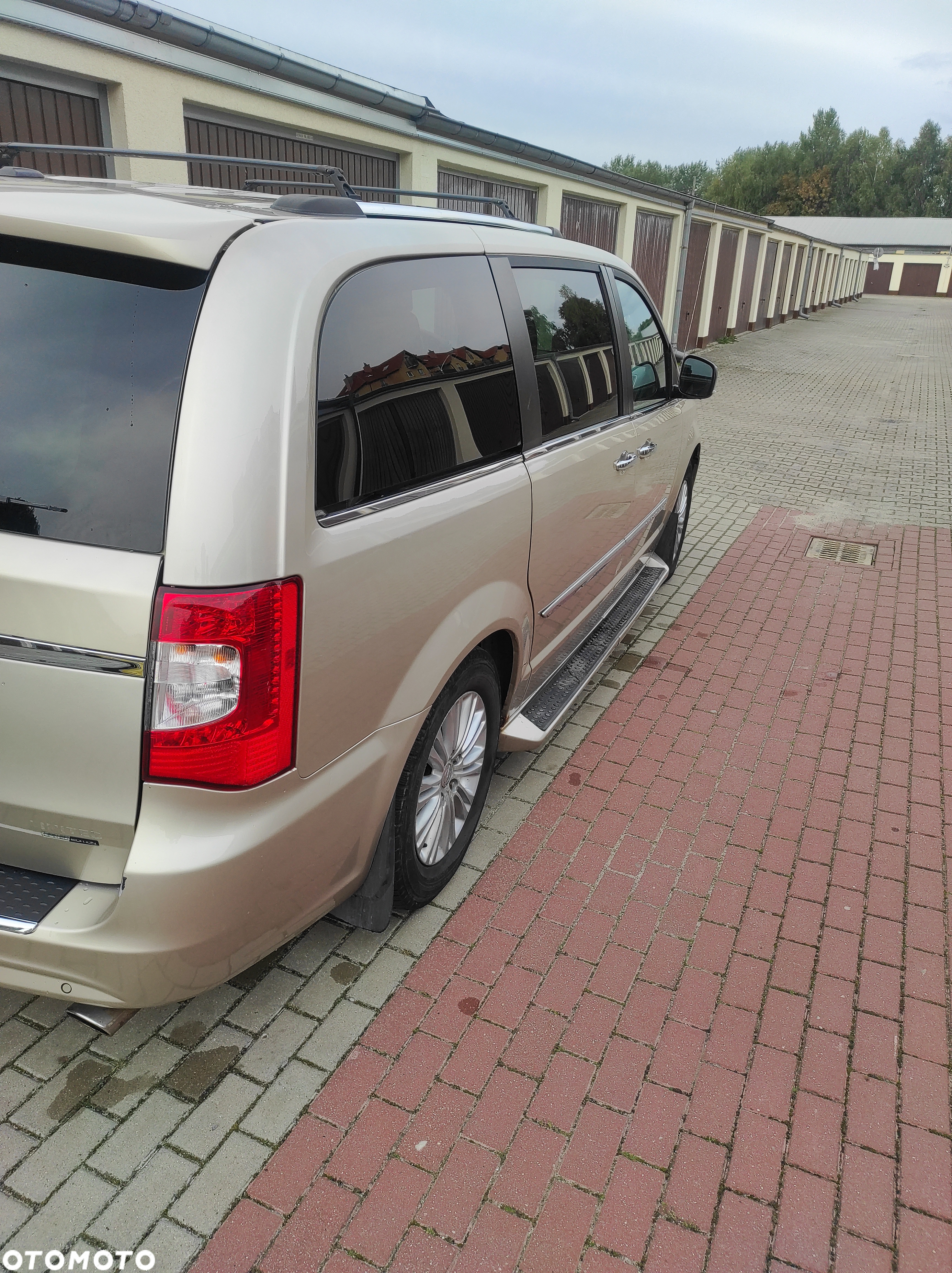 Chrysler Town & Country 3.6 Limited - 5