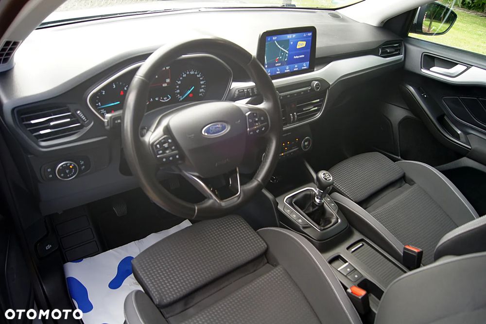Ford Focus 1.5 EcoBlue Start-Stopp-System COOL&CONNECT DESIGN - 25