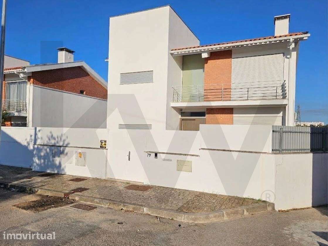 Moradia T5 às portas de Coimbra | Garagem dupla | Espaço exterior - Grande imagem: 2/40