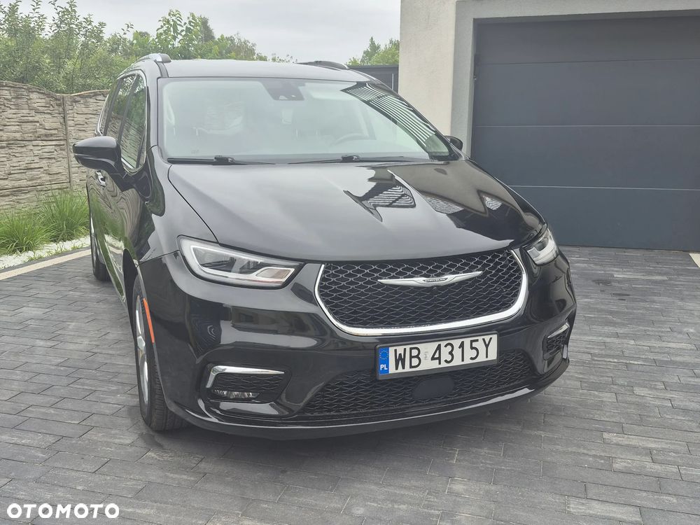 Chrysler Pacifica - 29