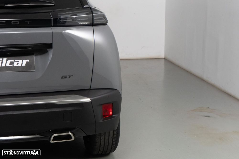 Peugeot 2008 1.2 PureTech GT EAT8 - 17