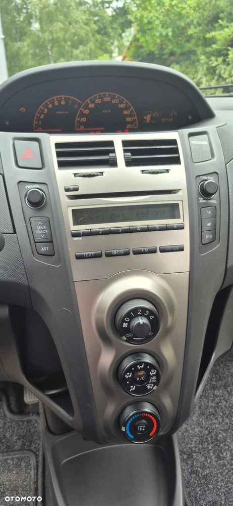 Toyota Yaris 1.33 Sol - 12
