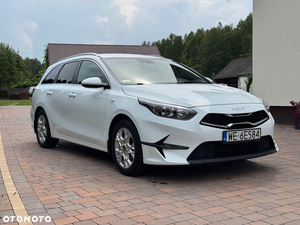 Kia Ceed 1.5 T-GDI M - 10