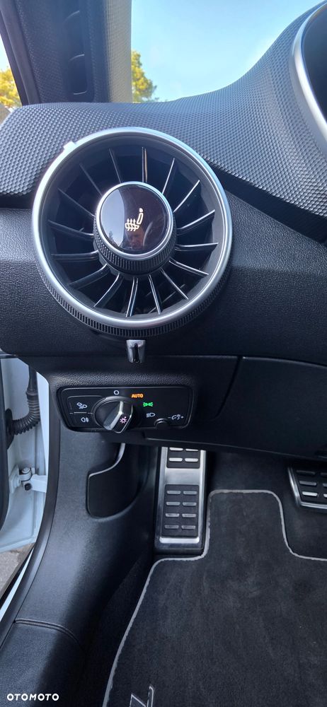 Audi TT S Coupé - 17