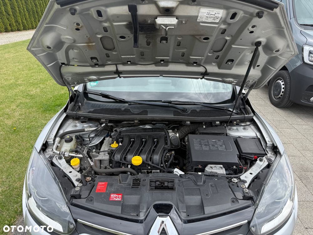 Renault Megane 1.6 16V 110 LIMITED - 25