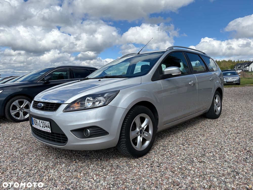 Ford Focus 1.6 16V Style+ - 11